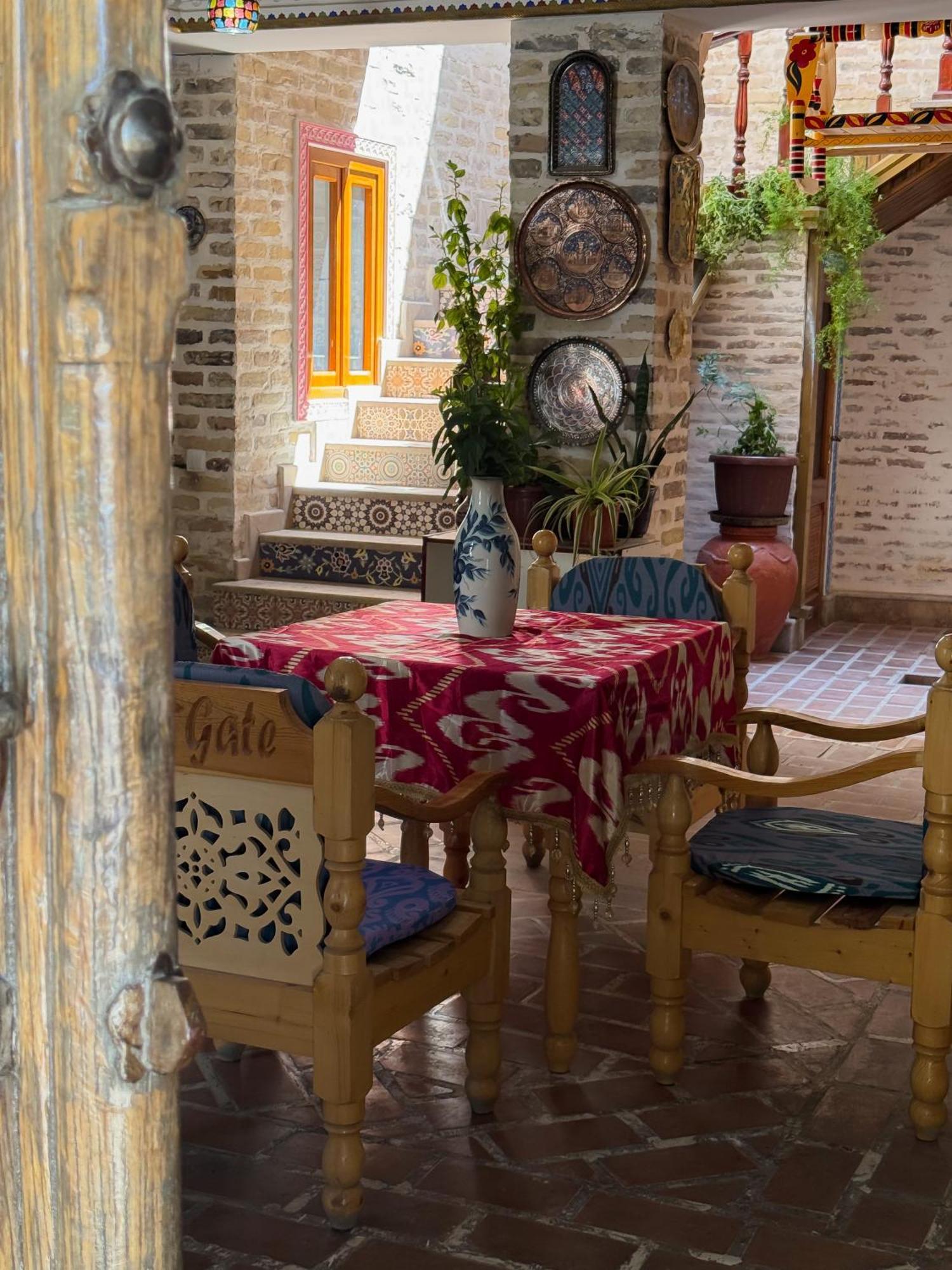 Old Gate Family Guest House Bukhara Eksteriør bilde